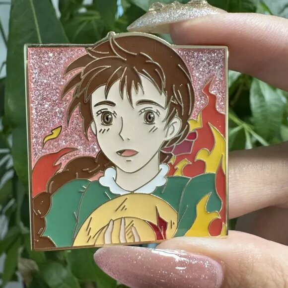 NEW glitter Sophie Howls moving castle Ghibli enamel pin - Picture 1 of 2